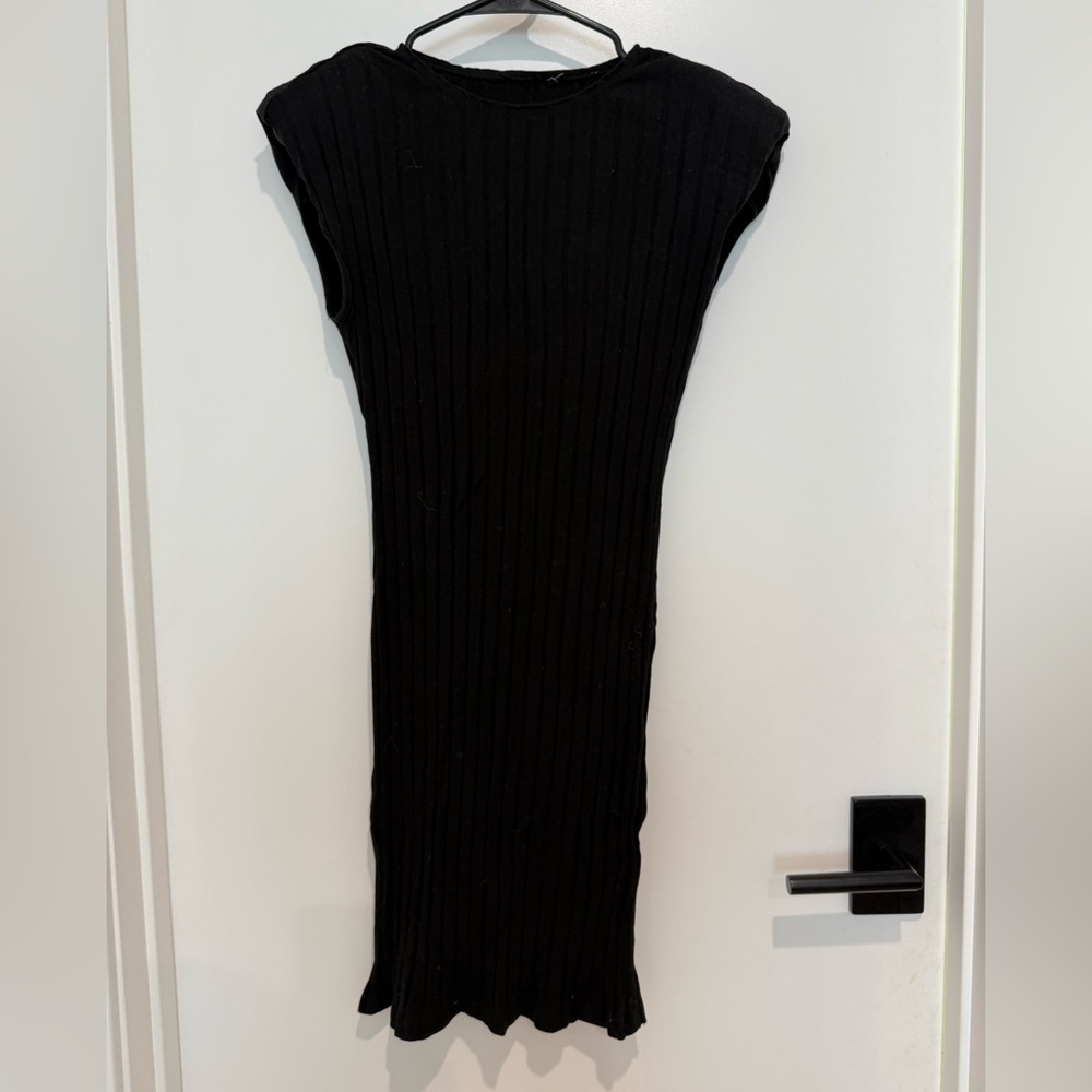 Elegant Black Shoulder Pad Dress